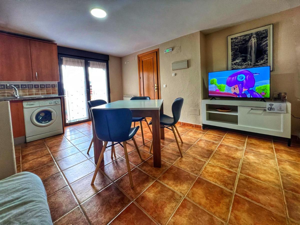 Hostal La Colmena Vicolozano Bagian luar foto