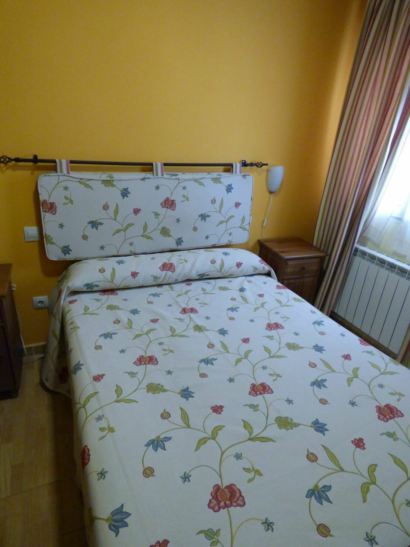 Hostal La Colmena Vicolozano Bagian luar foto